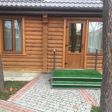 Podilskii Dvir Yakushintsy Bagian luar foto