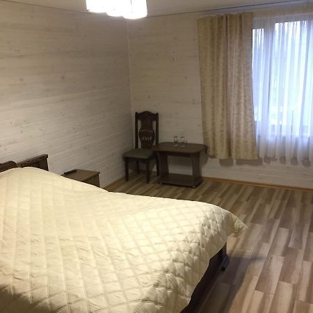 Podilskii Dvir Yakushintsy Bagian luar foto
