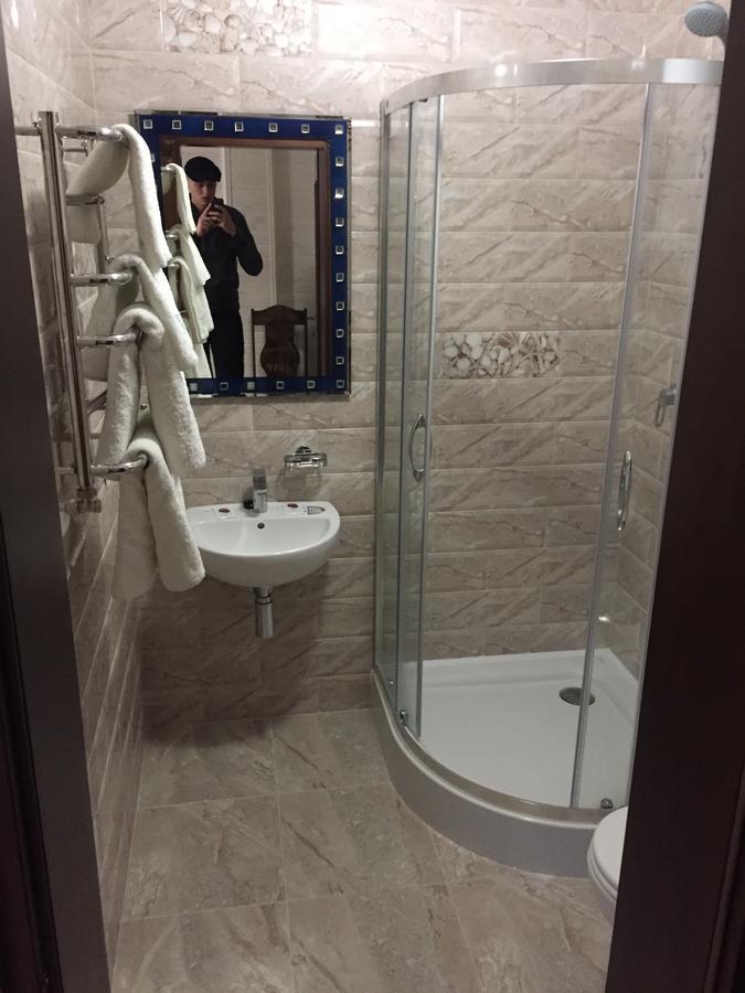 Podilskii Dvir Yakushintsy Bagian luar foto