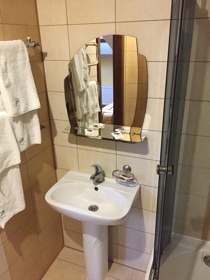 Podilskii Dvir Yakushintsy Bagian luar foto