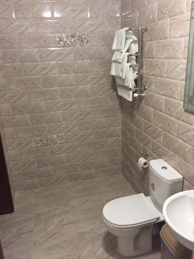 Podilskii Dvir Yakushintsy Bagian luar foto